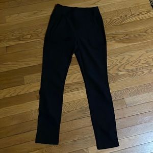 Avalanche outdoor supply company black pants